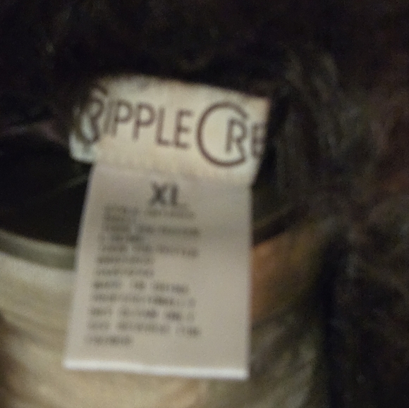 Cripple Creek Faux Fur Vest - Picture 2 of 11